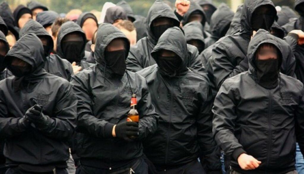 Ανοίγουν ξανά φάκελοι για επιθέσεις χούλιγκαν – Το μαχαίρι στο κόκκαλο από την κυβέρνηση