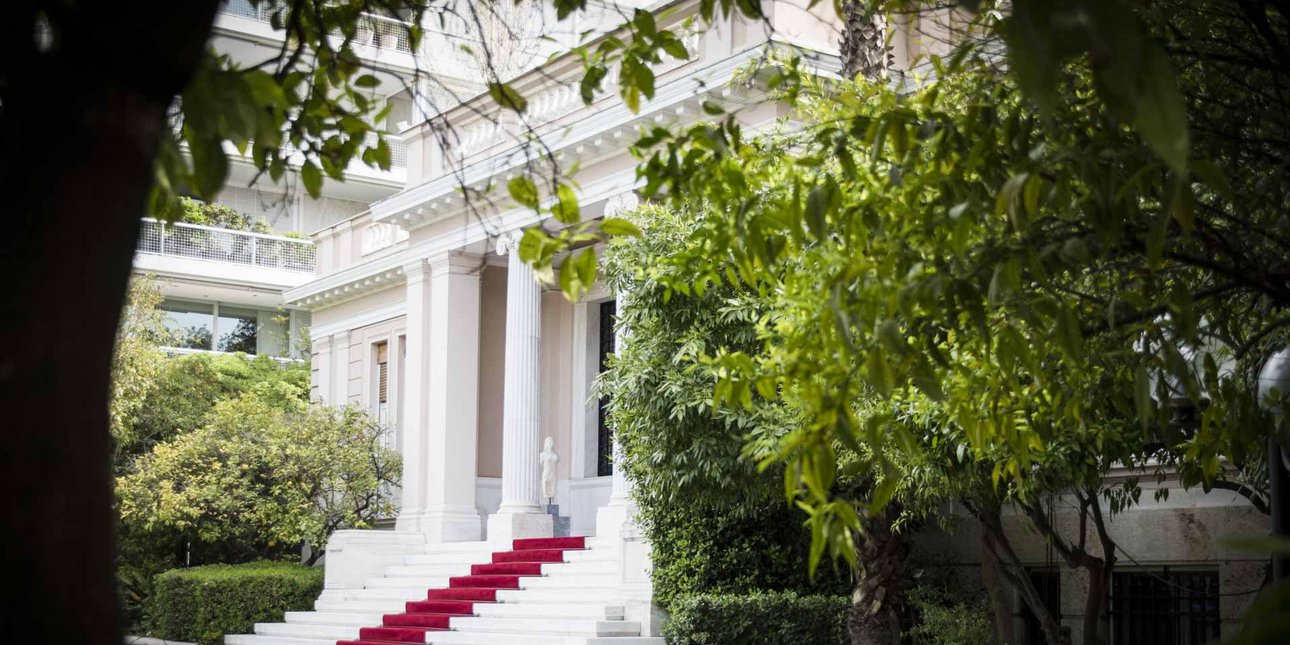 Δημοσιονομικός χώρος για νέες κοινωνικές πολιτικές στο… μικροσκόπιο της κυβέρνησης