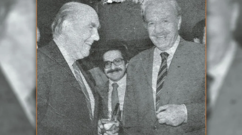 Όλο το παρασκήνιο της Μεταπολίτευσης στο νέο βιβλίο του Μίμη Ανδρουλάκη