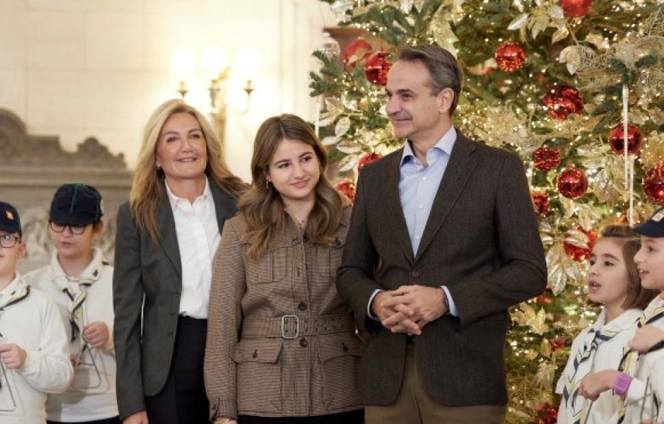 Βουλευτικά Χριστούγεννα: Πού θα κάνουν γιορτές οι Πολιτικοί Αρχηγοί