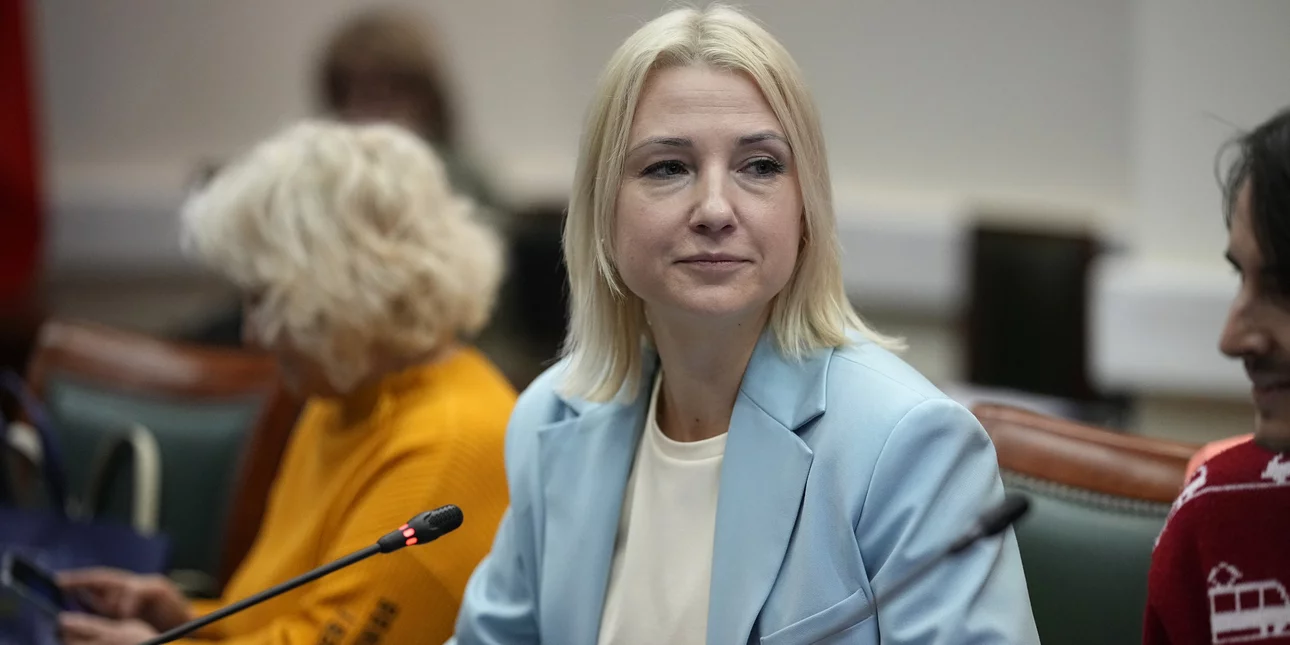 Υποψήφια αντίπαλος του Πούτιν “κόπηκε” γιατί είναι κατά του πολέμου