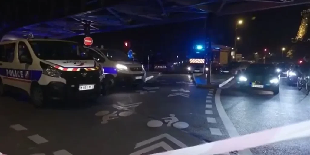 Επίθεση με ένα νεκρό στο κέντρο του Παρισιού