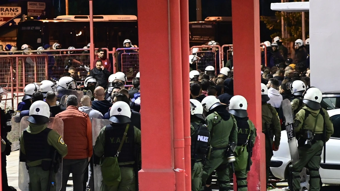 Αυτές είναι οι 7 νομοθετικές παρεμβάσεις για την αντιμετώπιση της βίας στα γήπεδα