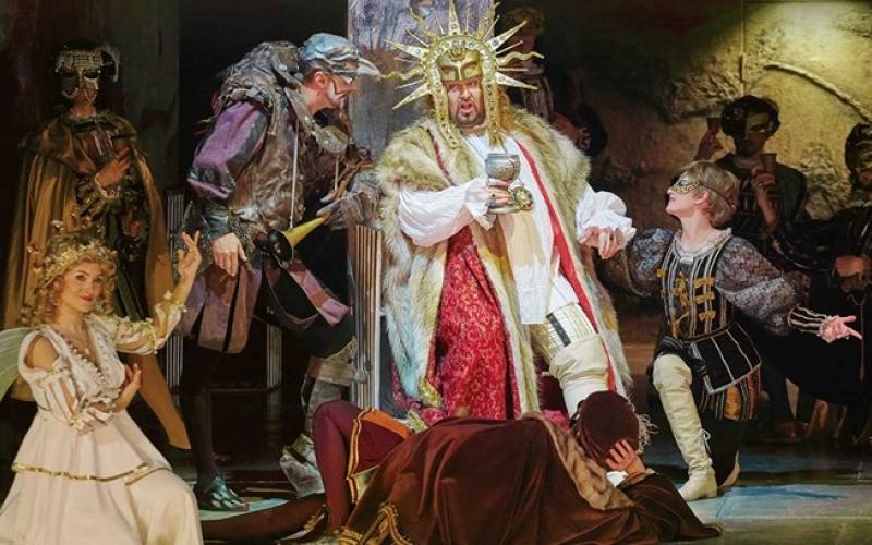 Ο πρωταγωνιστής του “Ριγκολέττο” Π. Κοντός σε ΘΕΜΑ ΚΡΗΤΗΣ: “Σπουδαίο αυτό που γίνεται στο Πολιτιστικό”