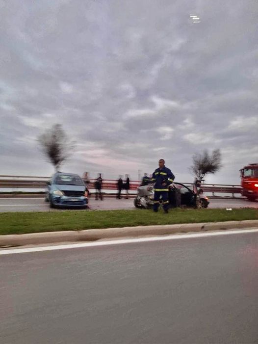 Σφοδρή σύγκρουση στην παραλιακή