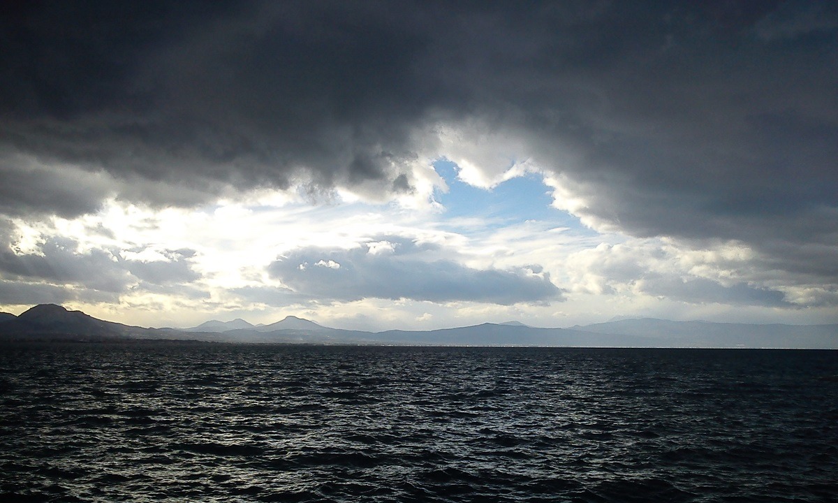 Νεφώσεις και τοπικές βροχές στην Κρήτη