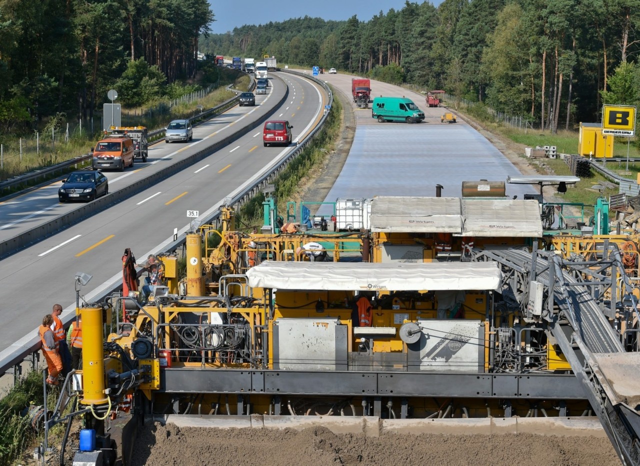 Αλλάζει το μίγμα εκτέλεσης δημόσιων έργων λόγω έλλειψης πόρων και εργατών