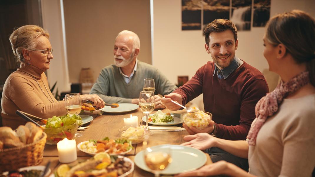 Ποια είναι τα τέσσερα ζώδια που δεν τσακώνονται με τις πεθερές στο τραπέζι των Χριστουγέννων