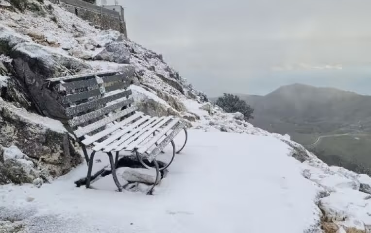 Στην “κατάψυξη” για τρεις ημέρες η χώρα – Πού θα χιονίσει