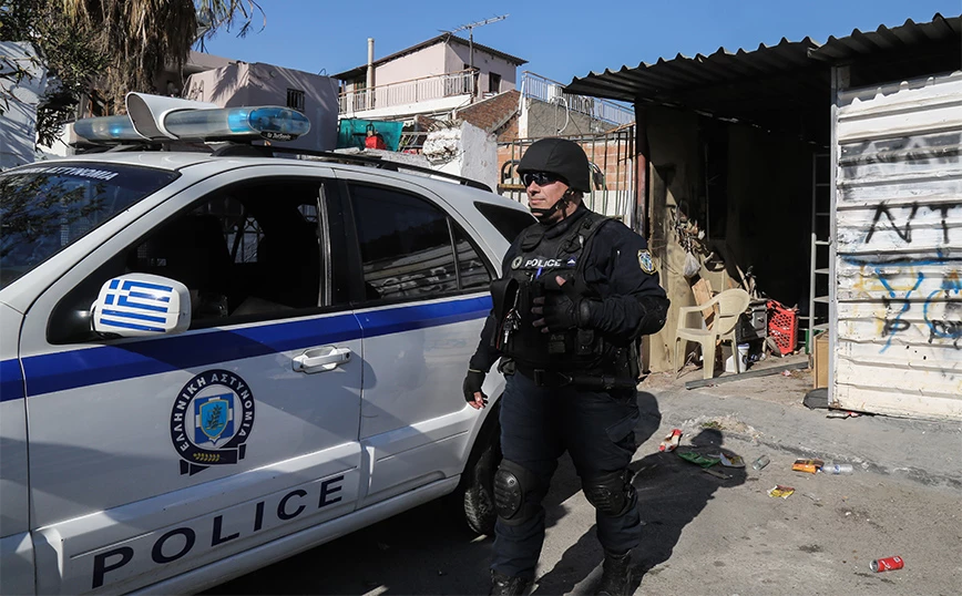 Έκαψε τη γυναίκα του μπροστά στα μάτια των παιδιών του