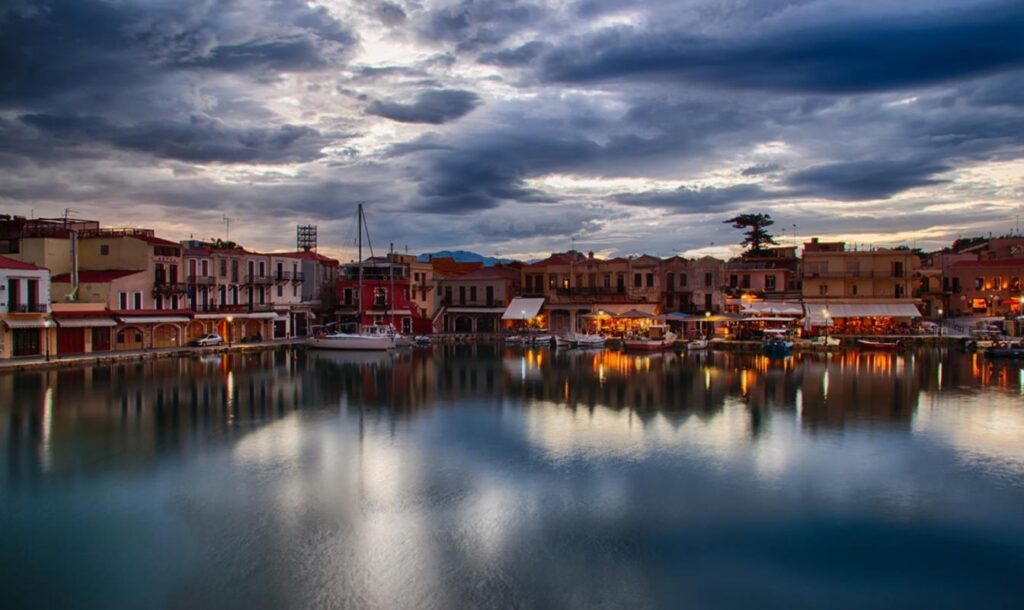 Παρασύρθηκε έξω από μπαρ στο Ρέθυμνο