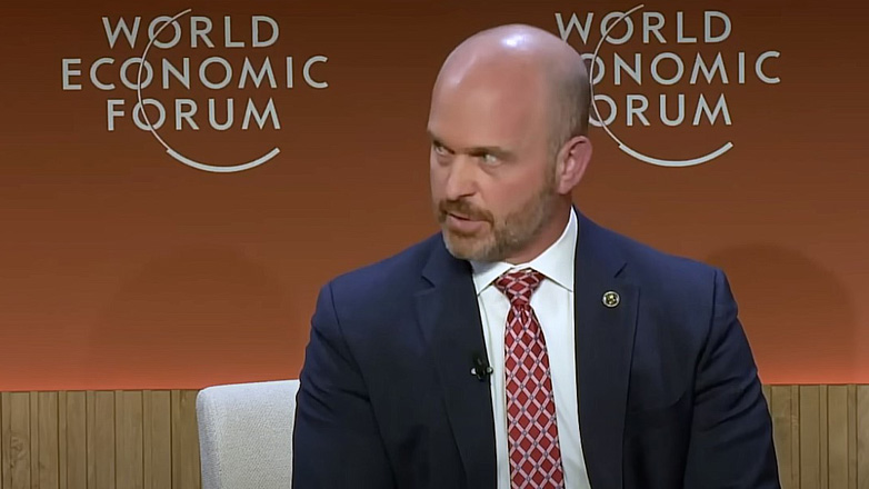 Κ. Ρόμπερτς: “Εσείς που συμμετέχετε στο Νταβός είστε το πρόβλημα της Οικονομικής Κρίσης”