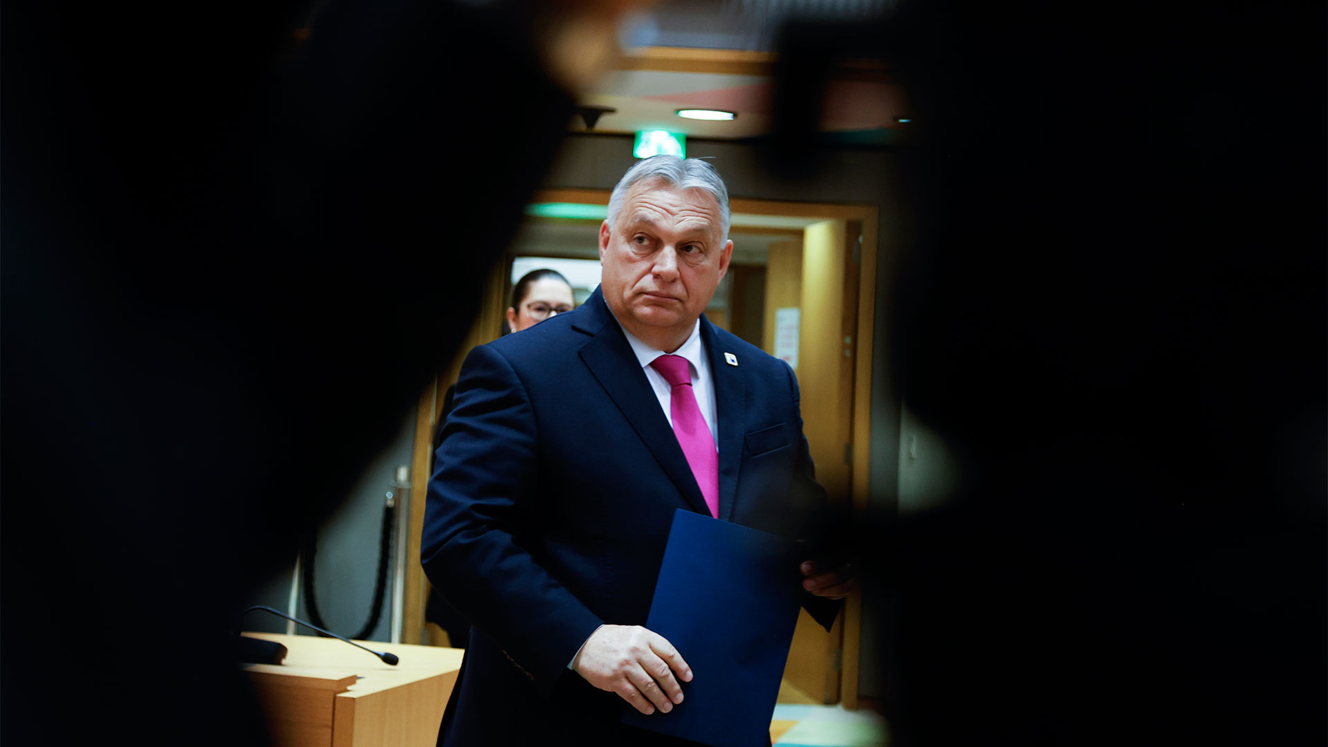 Η Ε.Ε. σχεδιάζει την οικονομική ασφυξία της Ουγγαρίας