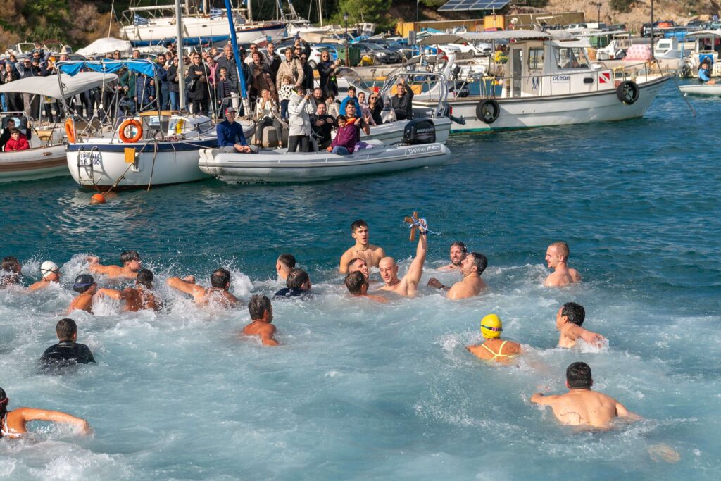 Με σύμμαχο τον καλό καιρό τα Θεοφάνεια στο Δήμο Μαλεβιζίου