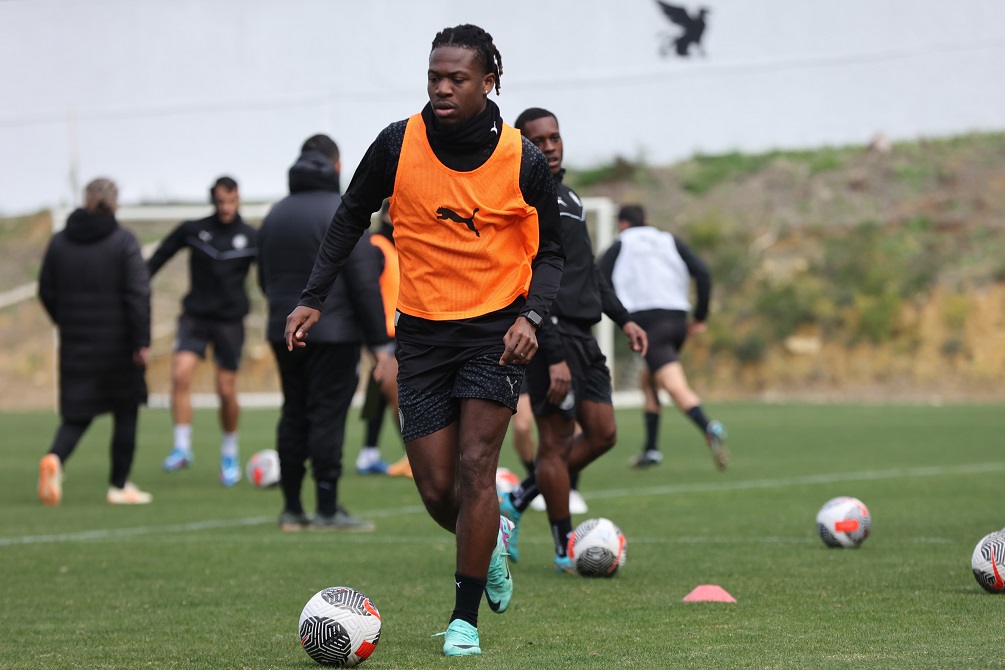 Ανακοίνωσε Ιζεκά ο ΟΦΗ