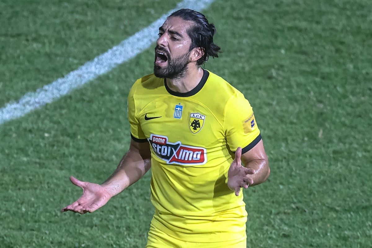 Σοκ για τον Ροδόλφο Πισάρο: Σκότωσαν τη θεία του παίκτη της ΑΕΚ και τραυμάτισαν τη μητέρα του, σύμφωνα με Μέσα του Μεξικού