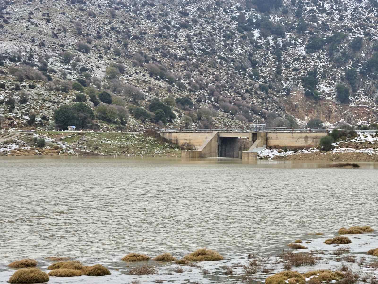 Ικανοποίηση για το νερό μεν, αλλά…