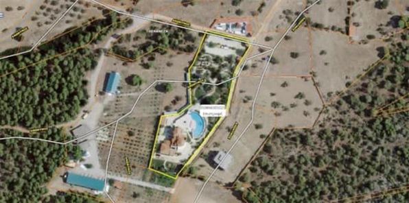 Στο σφυρί η βίλα του Χρήστου Γιαλιά