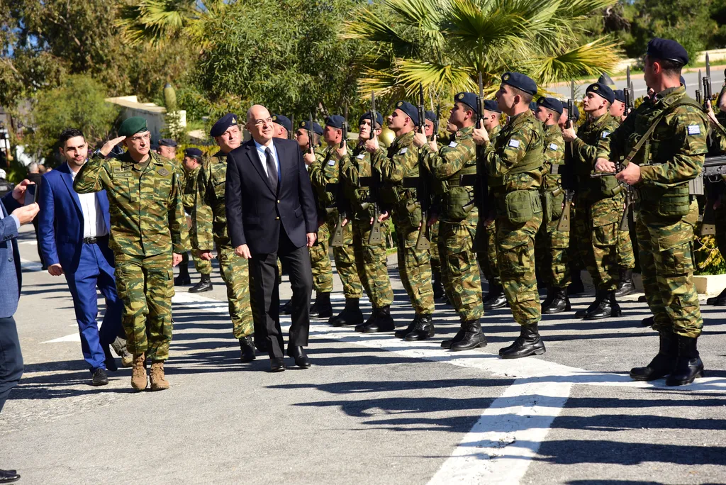 Ν.Δένδιας από ΣΕΑΠ: Όραμα μας ο στρατός με ισχυρή εφεδρεία