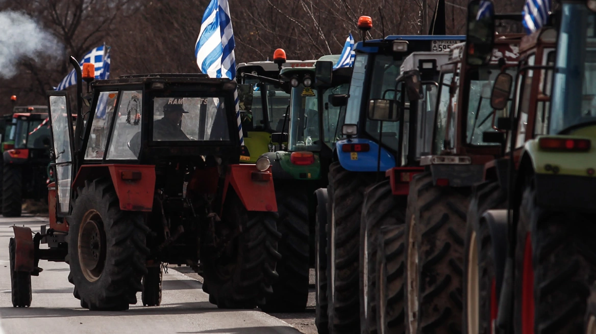 Αλεξανδρούπολη:Αγρότες πολιόρκησαν τον Αυγενάκη