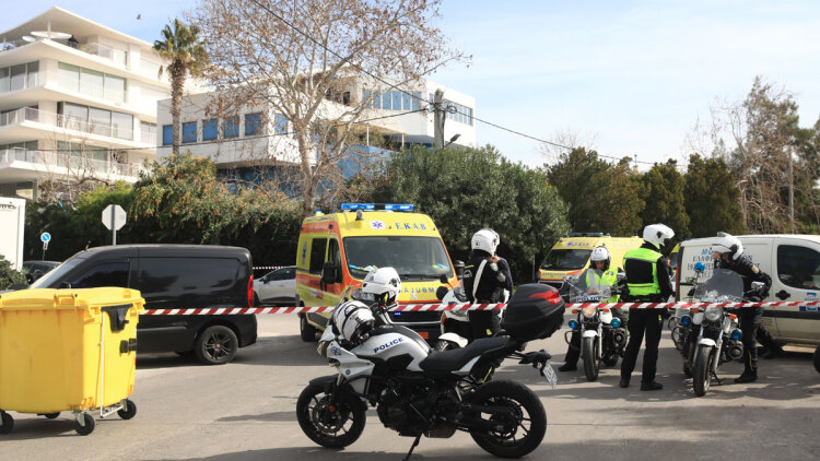 Σοκ με 4 νεκρούς στη Γλυφάδα