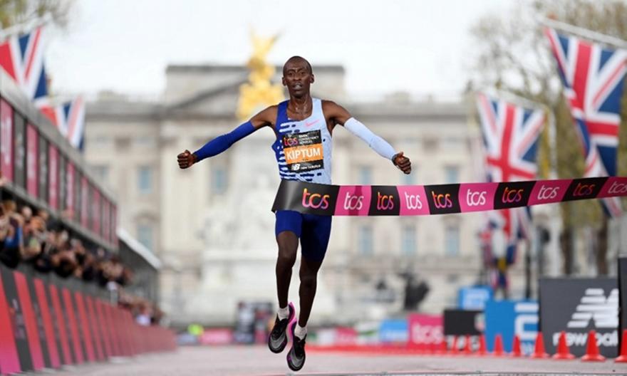 Σοκ: Νεκρός ο παγκόσμιος ρέκορντμαν του μαραθωνίου, Κέλβιν Κιπτούμ!