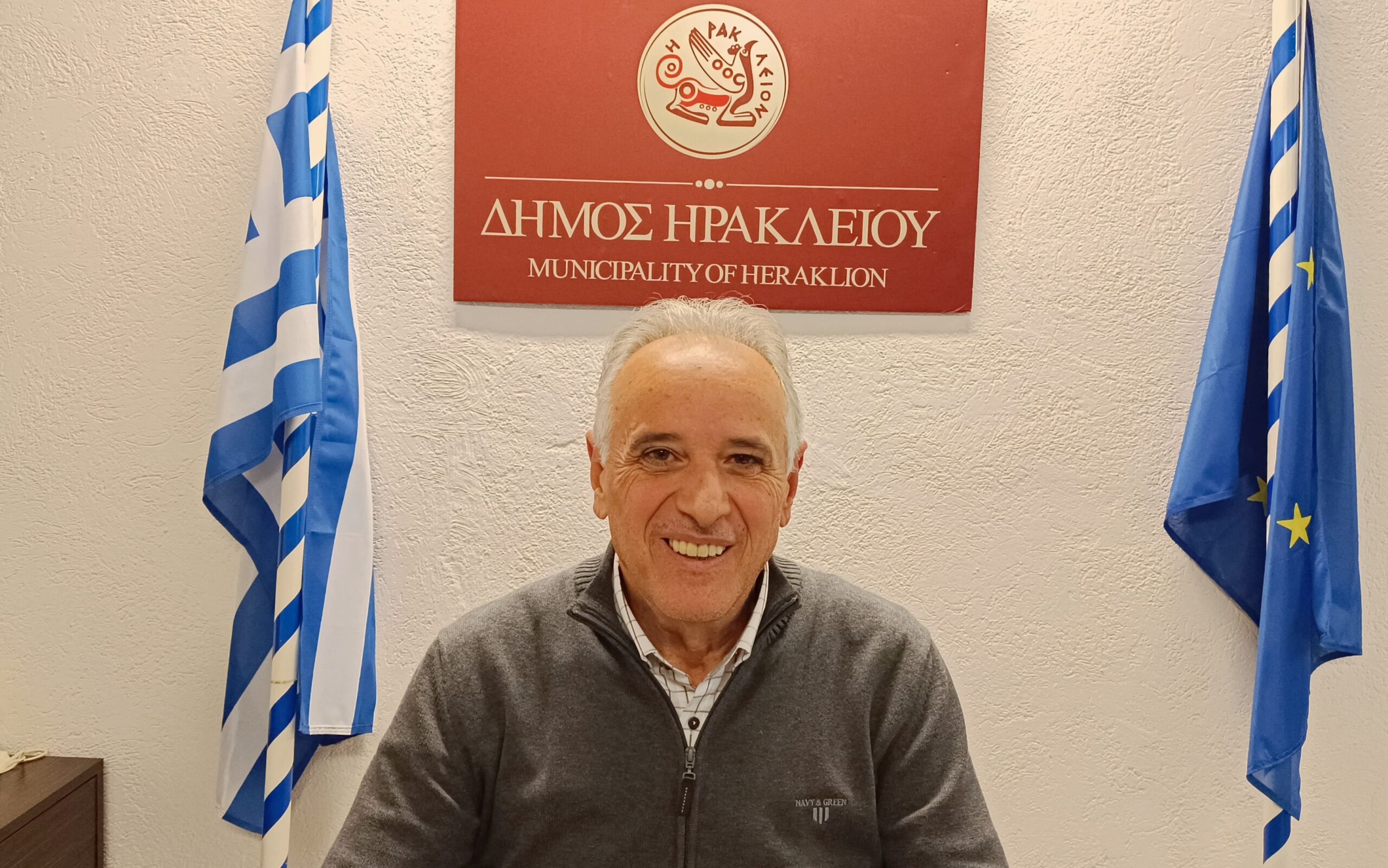 Γ. Περισυνάκης σε ΘΕΜΑ ΚΡΗΤΗΣ: “Πρώτος στόχος όλα τα παιδιά στους δημοτικούς βρεφονηπιακούς”