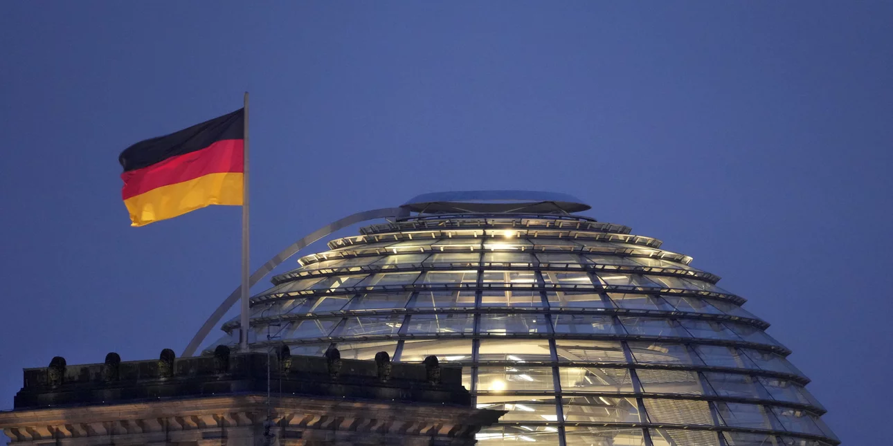 Γερμανία: Πρώτη ακροδεξιά AfD σε νέα δημοσκόπηση – Νέο αρνητικό ρεκόρ για τη δημοτικότητα του καγκελάριου Μερτς