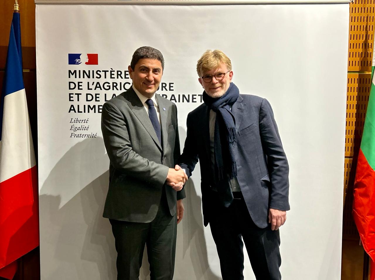 Στο Παρίσι ο Αυγενάκης