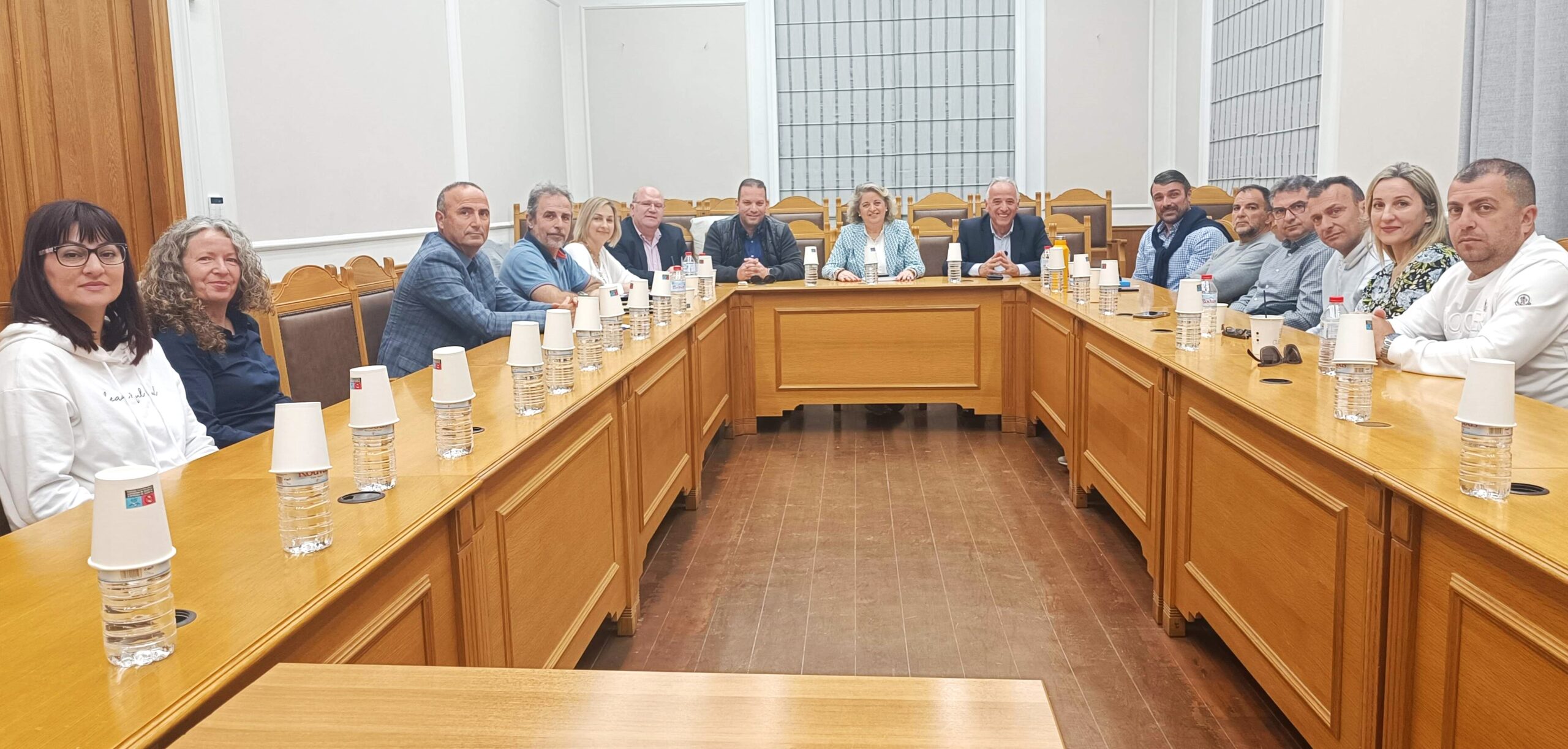 Συνάντηση στην Περιφέρεια με εκπροσώπους Φυσικής Αγωγής