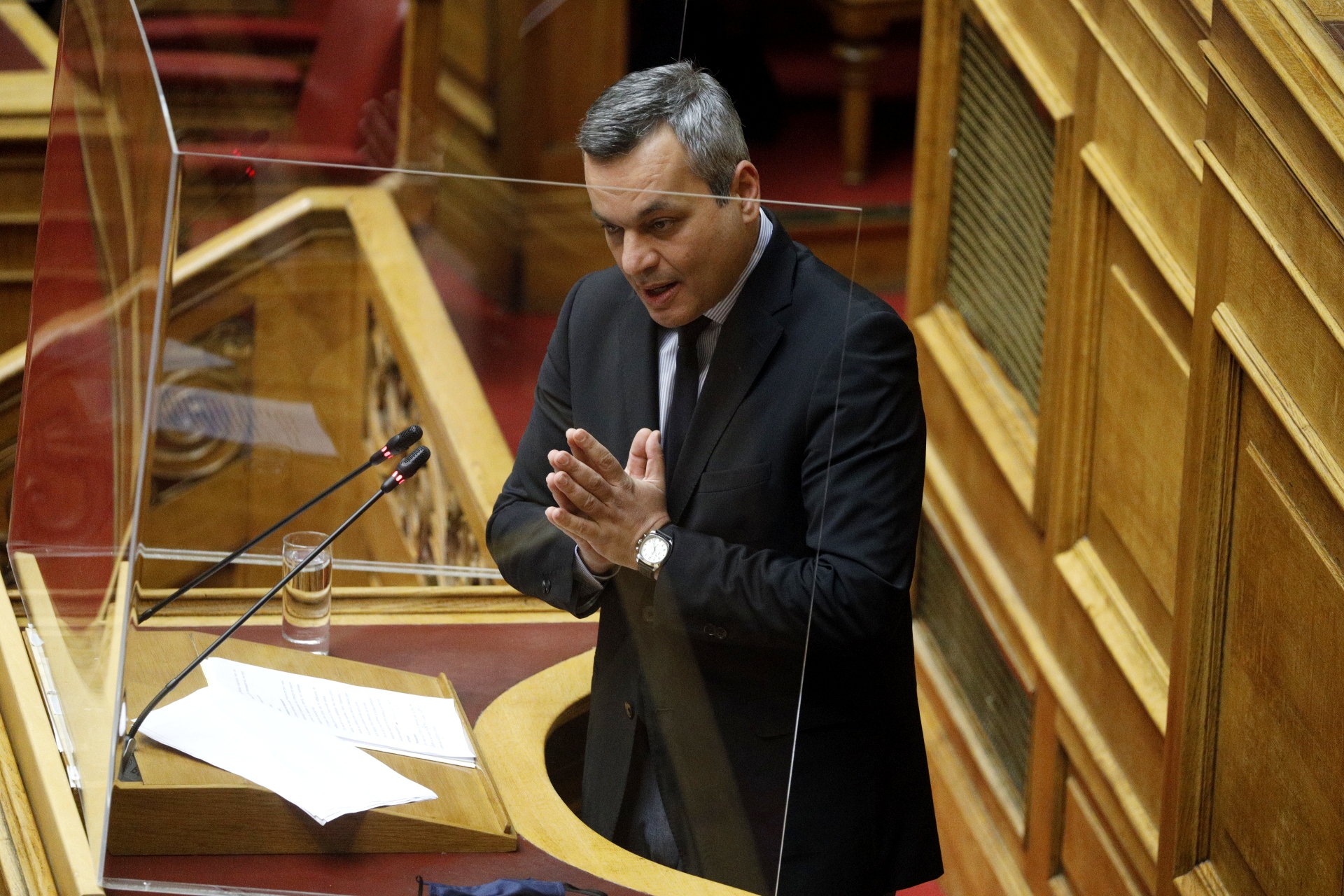 Ο Χάρης Μαμουλάκης για το αεροδρόμιο “Νίκος Καζαντζάκης”