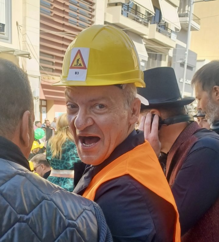 Εργάτης και ο Δήμαρχος για την Ακαδημία