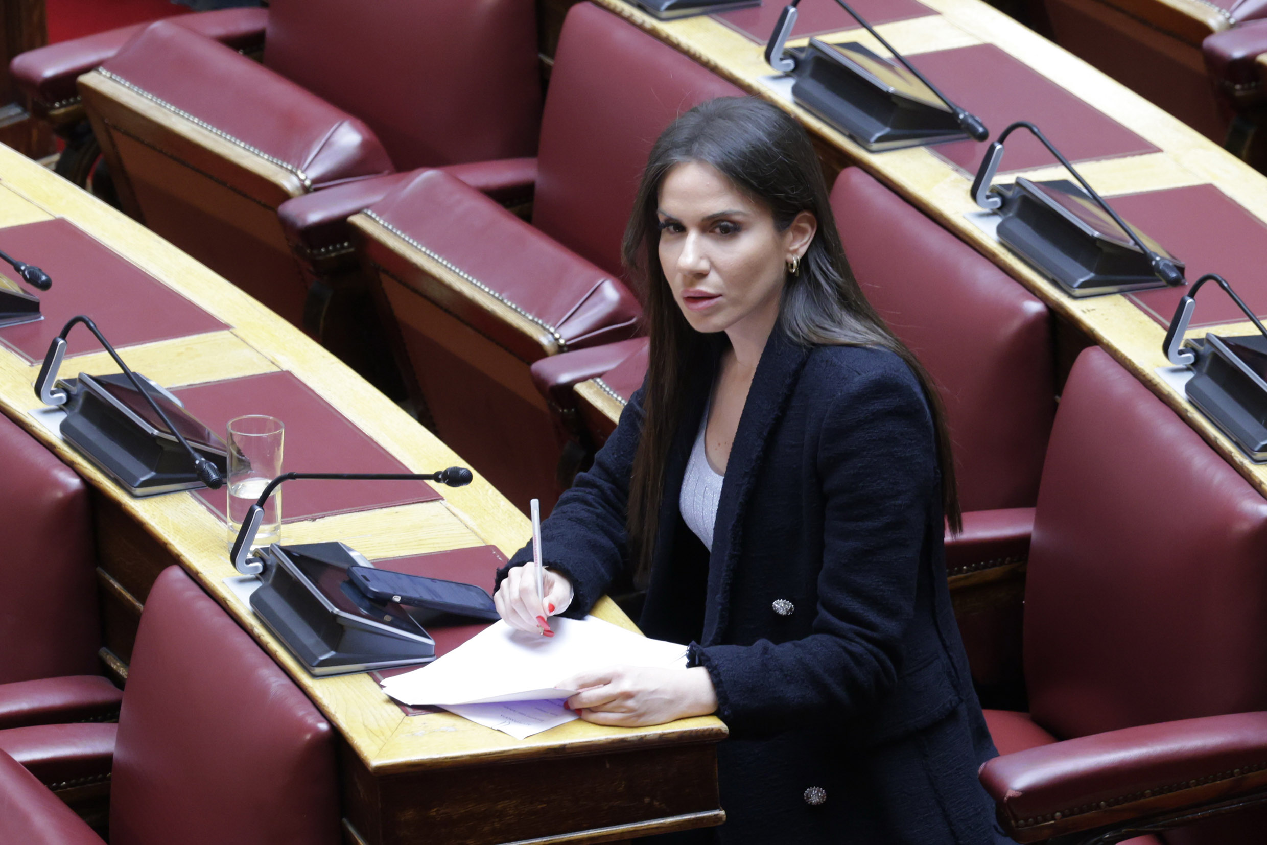 Απάντηση Κεφαλογιάννη σε Βατσινά για τα τουριστικά λεωφορεία