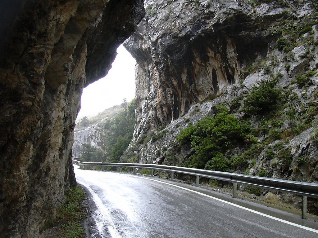 Στο Περιφερειακό Συμβούλιο οι βραχοπτώσεις στο Φαράγγι Κοτσιφού