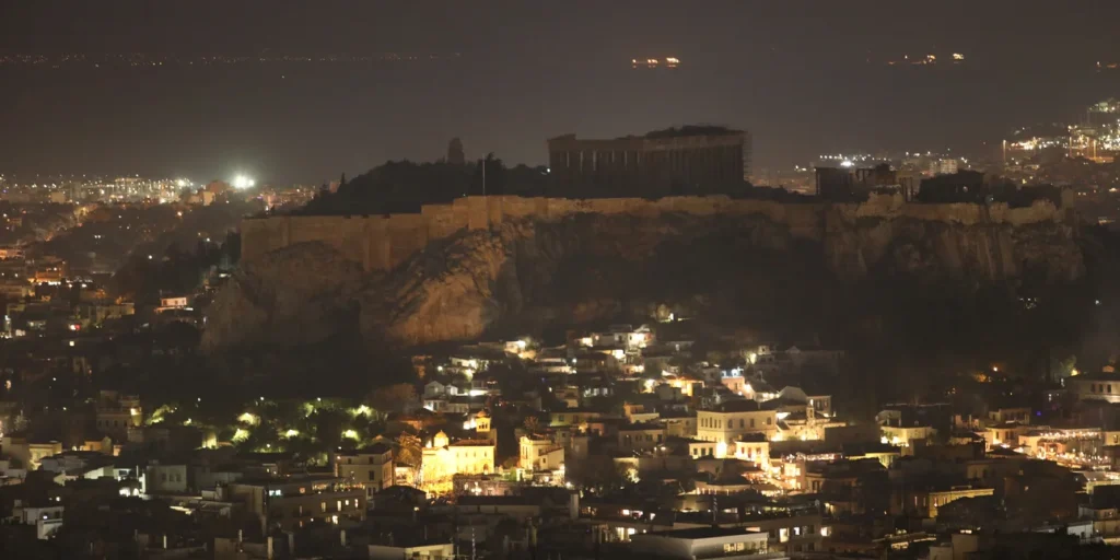 Ώρα της γης: Σε ποια μνημεία θα σβήσουν τα φώτα