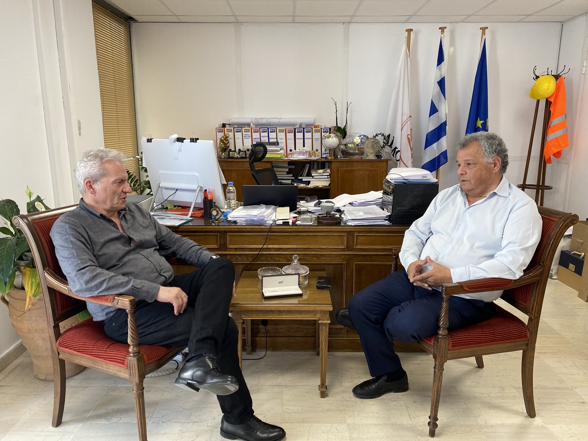 Τον Ηλία Λυγερό συνάντησε στο γραφείο του ο Δήμαρχος Ηρακλείου