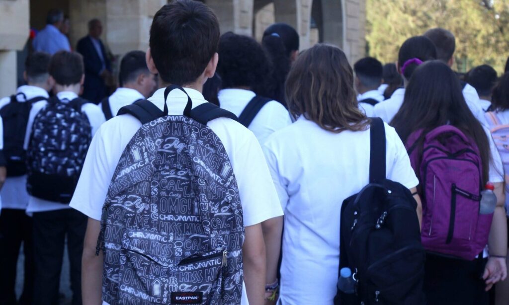 Λάρισα: Η αστυνομία πήγε σε σχολείο να χωρίσει … γονείς