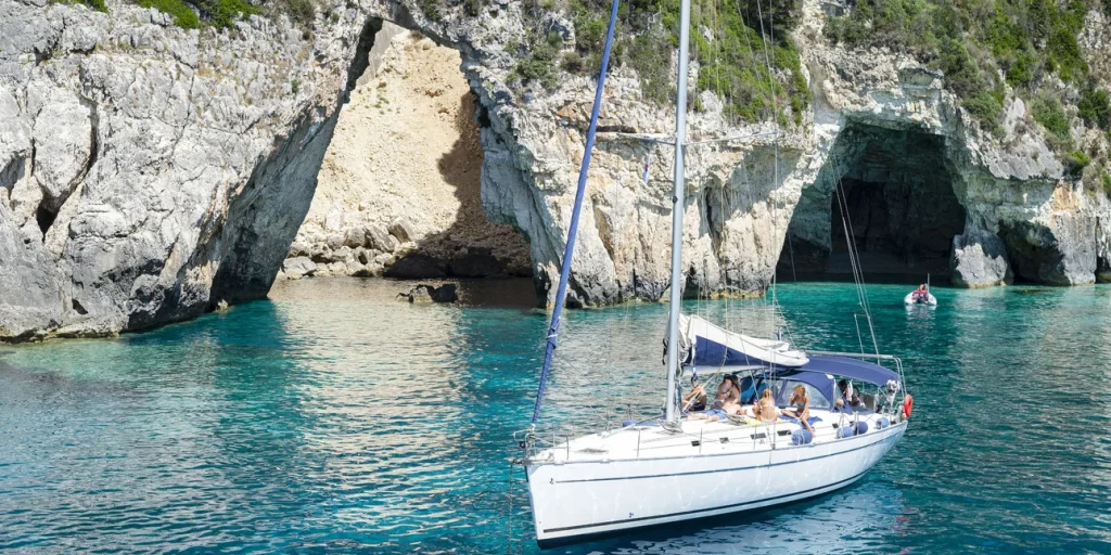 Τουρισμός για όλους: Τι ισχύει με τα Vouchers