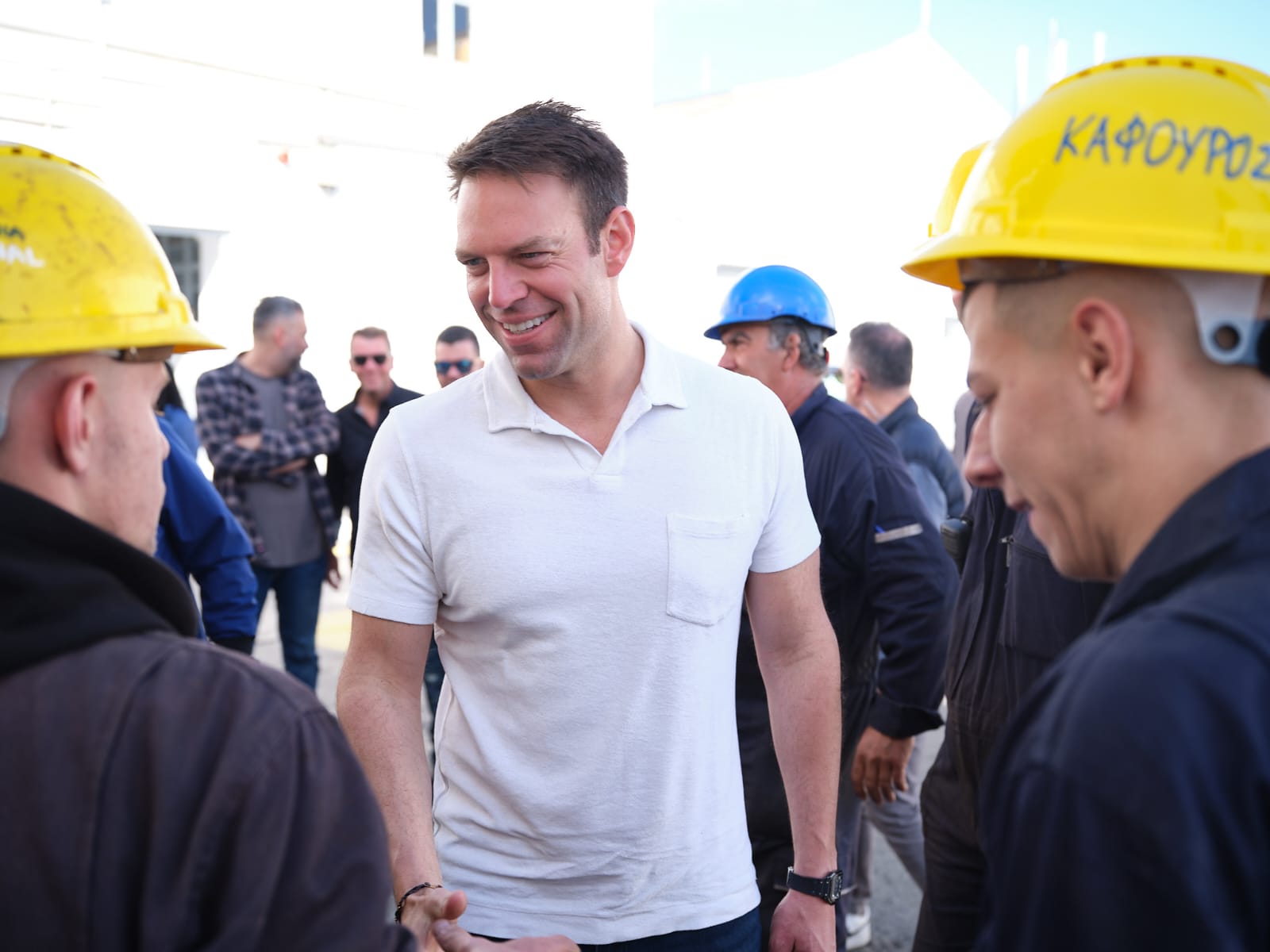 Στη Σύρο ο Στέφανος Κασσελάκης (φωτορεπορτάζ)