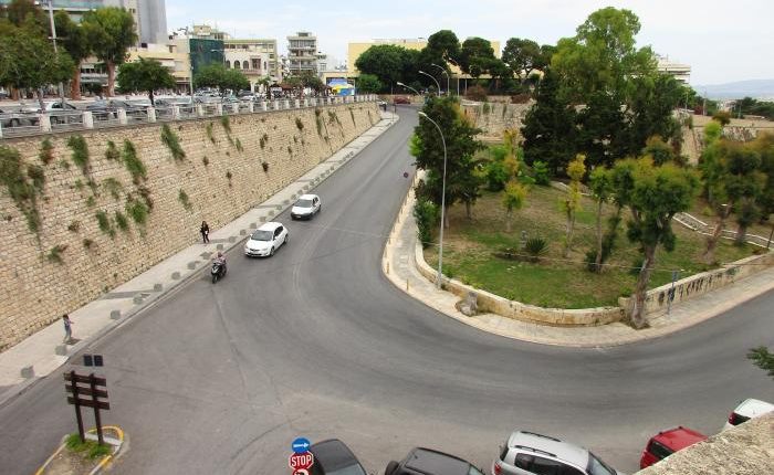 Του επιτέθηκαν χωρίς λόγο στην Ικάρου