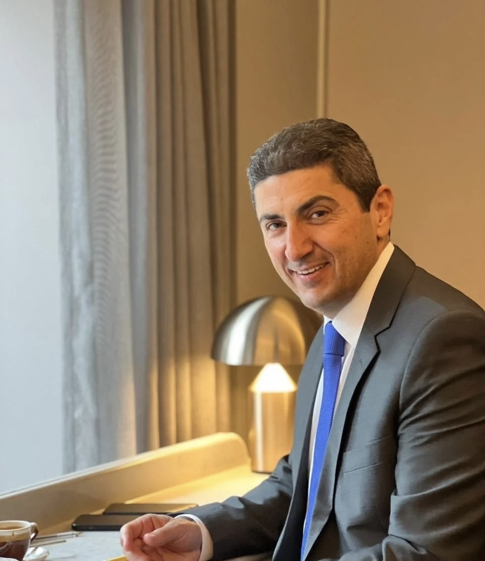 Μήνυση κατά Αυγενάκη κατέθεσε ο υπάλληλος του αεροδρομίου