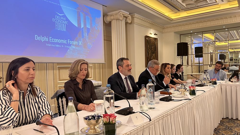 Delphi Economic Forum: Η μεγάλη μετάβαση στο επίκεντρο
