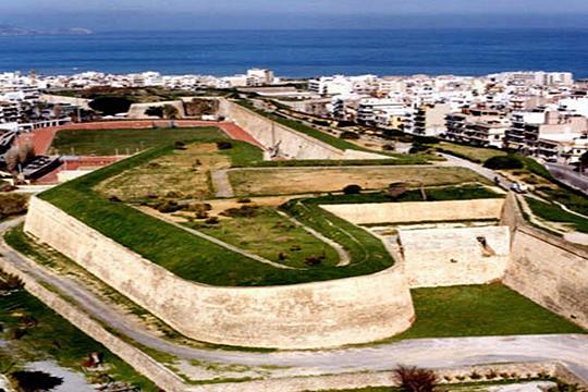 Ξέχασαν τους … τυφλούς στα τείχη!