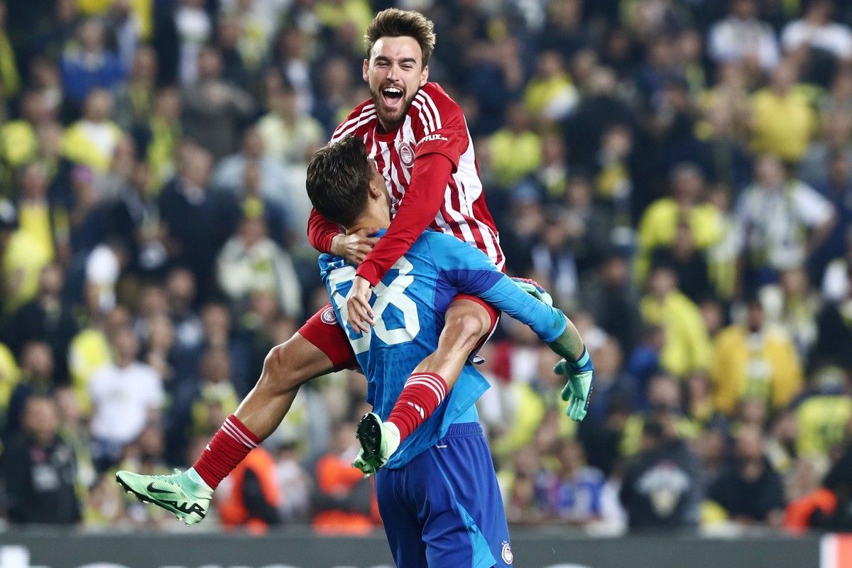 Έγραψε ιστορία στην Πόλη ο Ολυμπιακός