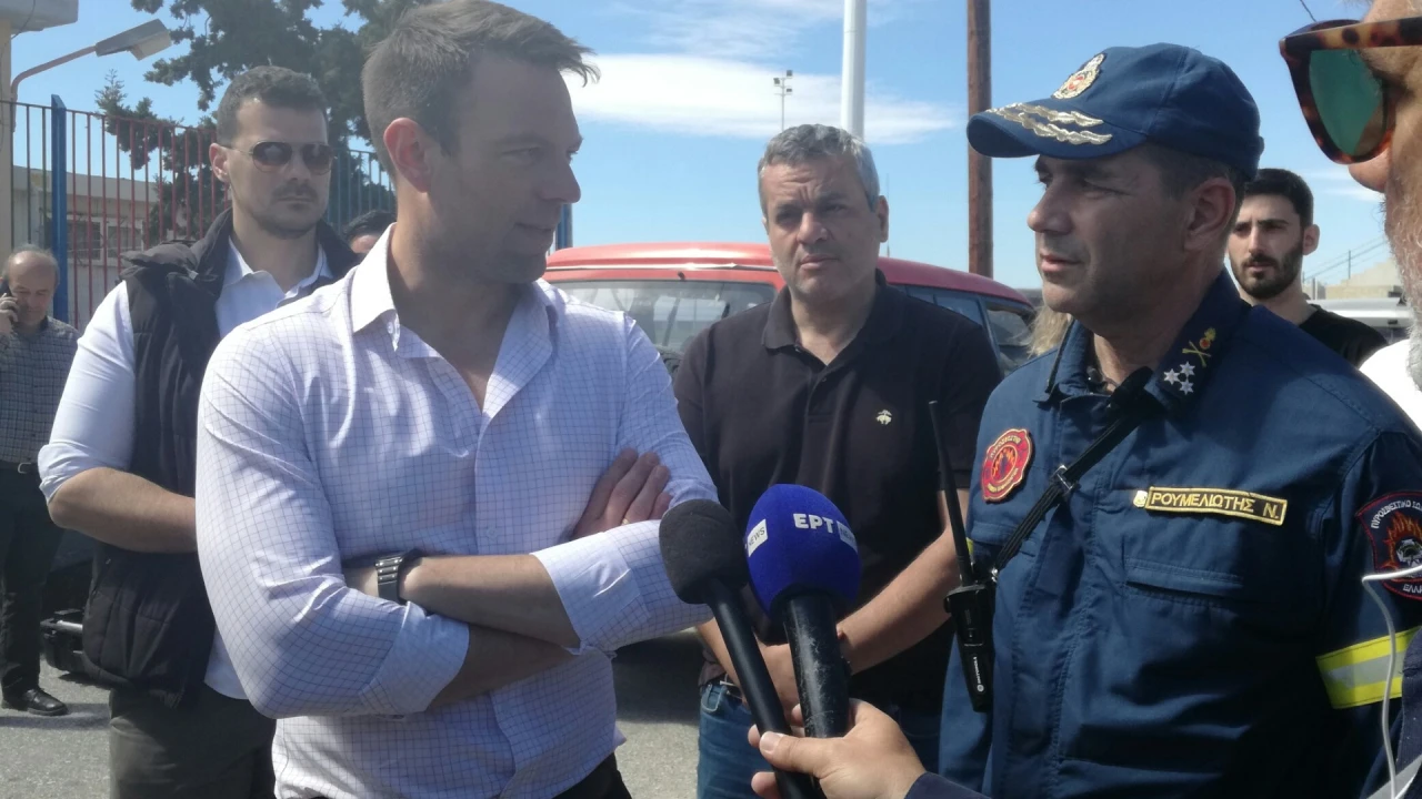 Στ.Κασσελάκης: Ήθελα να σφίξω το χέρι των πυροσβεστών