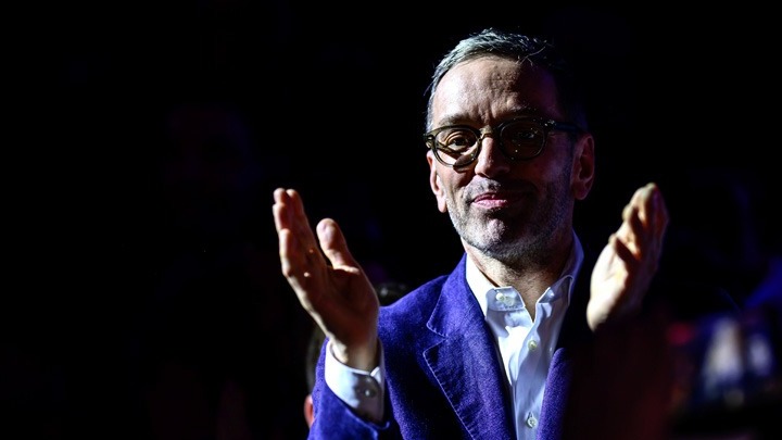 Αυστρία: Εισαγγελική έρευνα για απιστία σε βάρος πρώην κυβερνητικών στελεχών της ακροδεξιάς