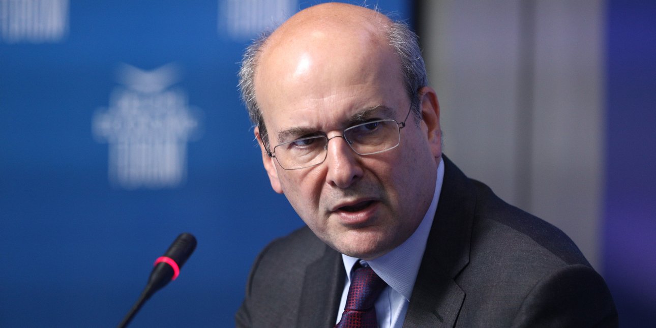 Χατζηδάκης: Πακέτο μέτρων 870 εκατομμυρίων το 2025