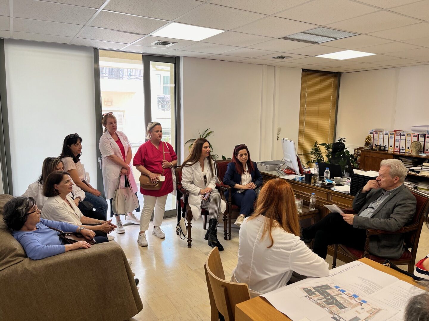 Συνάντηση δημάρχου με εργαστηριακούς γιατρούς