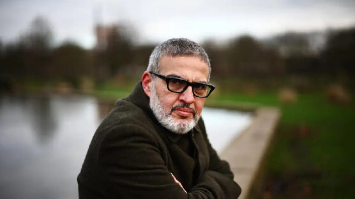 Σάλος από την απαγόρευση εισόδου στη Γαλλία πρύτανη της Γλασκώβης