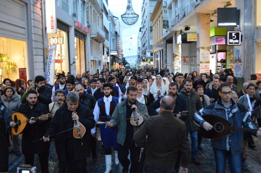 Γεμίζει… Κρήτη το κέντρο της Αθήνας